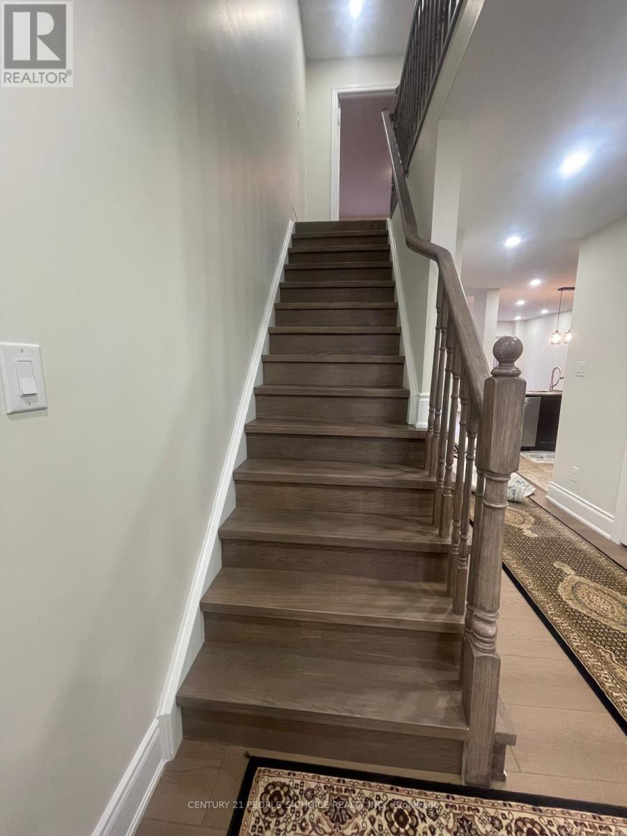 58 Renfrew Street, Kitchener, Ontario  N2R 0G5 - Photo 11 - X12763604