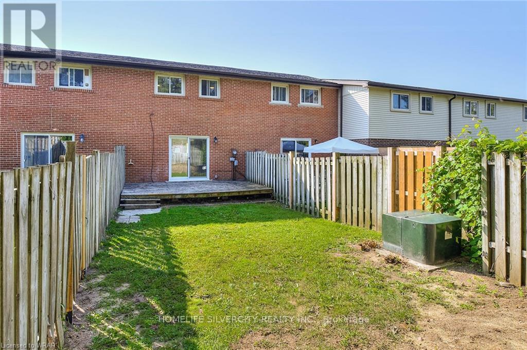 5 - 144 Jansen Avenue, Kitchener, Ontario  N2A 2L7 - Photo 15 - X12763606