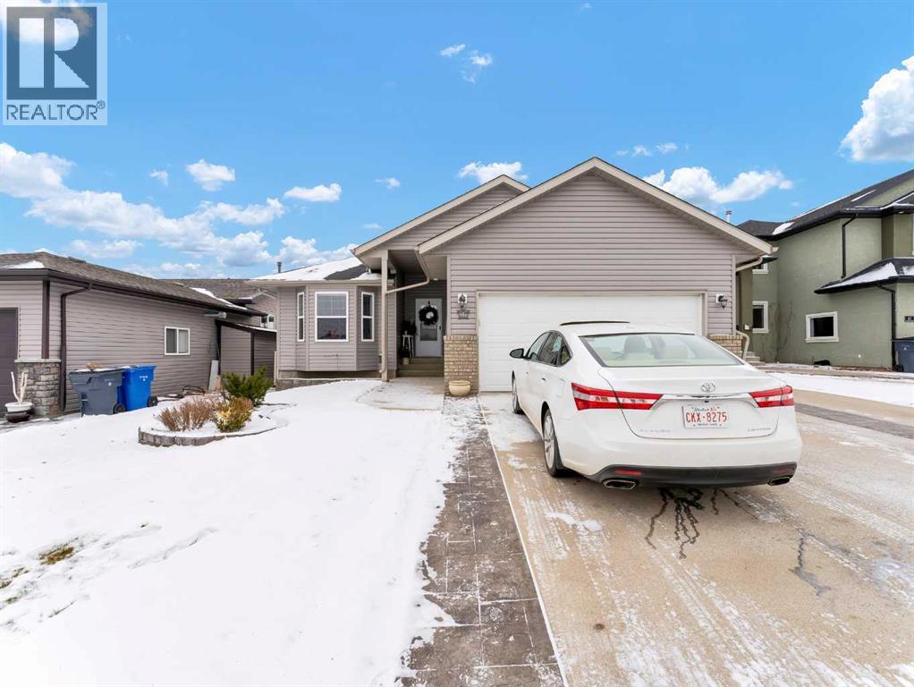 37 Terrace Green NE, Medicine Hat, Alberta