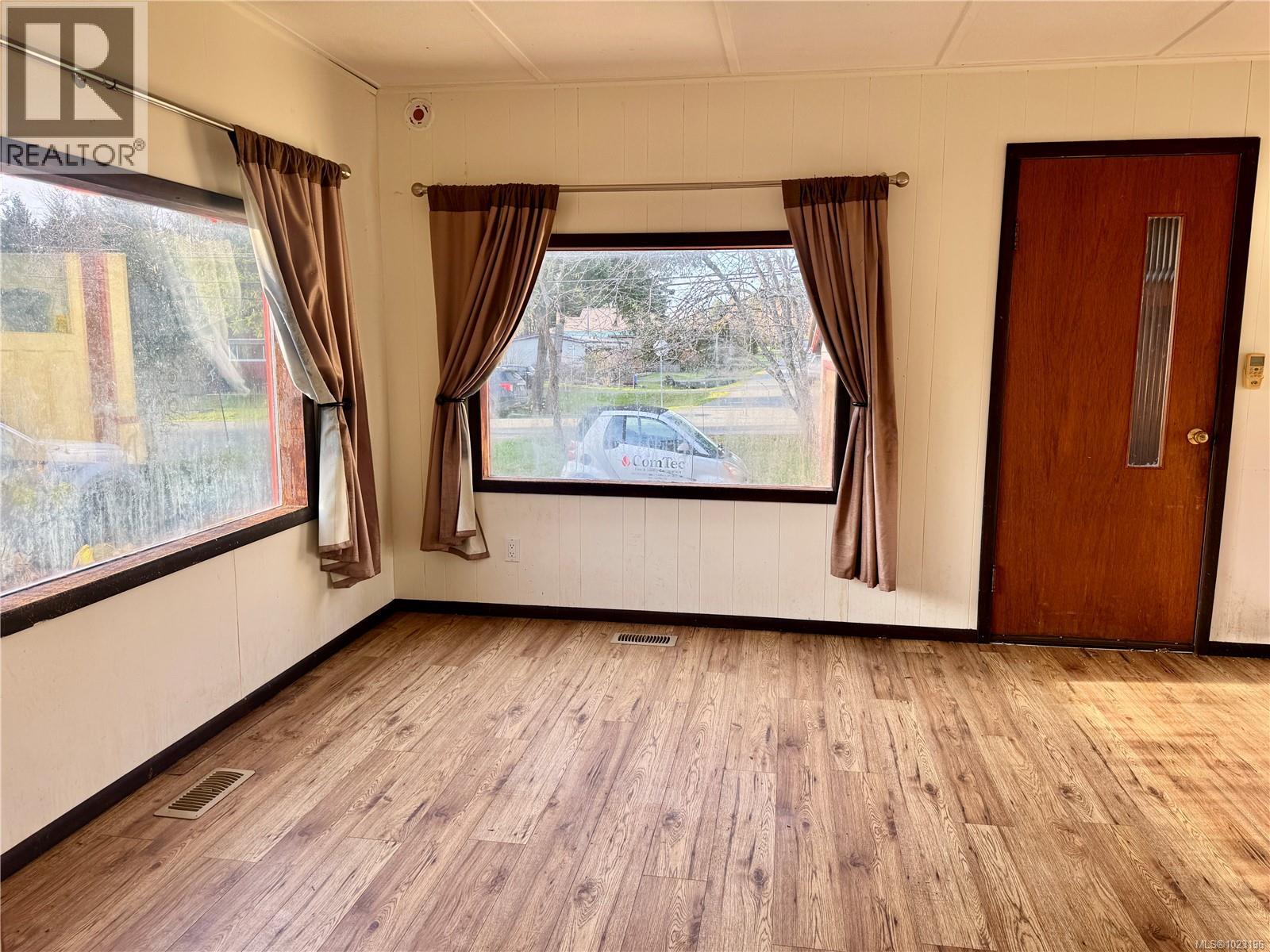 2887 Muir Rd, Courtenay, British Columbia  V9N 6A2 - Photo 3 - 1023196