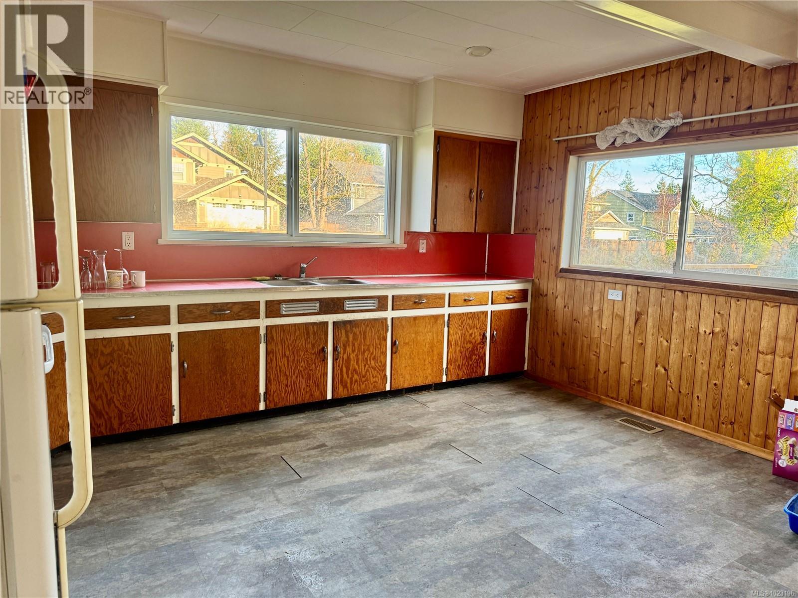 2887 Muir Rd, Courtenay, British Columbia  V9N 6A2 - Photo 4 - 1023196