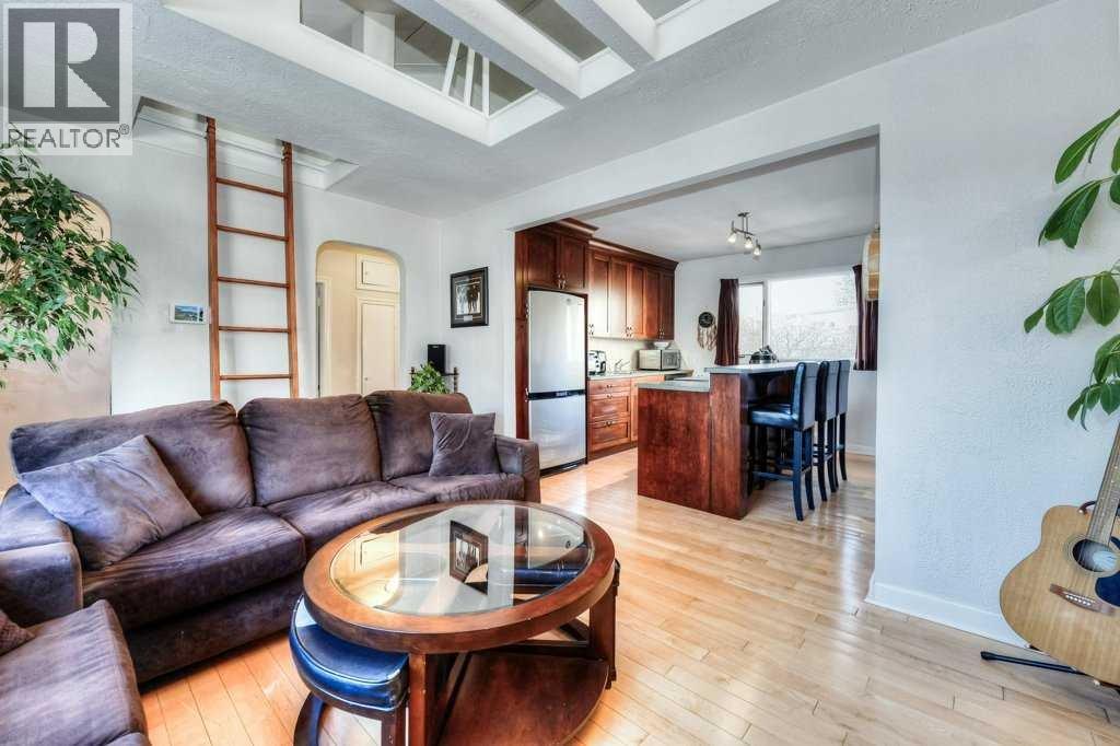 3815 Parkhill Place Sw, Calgary, Alberta  T2S 2W6 - Photo 2 - A2276871