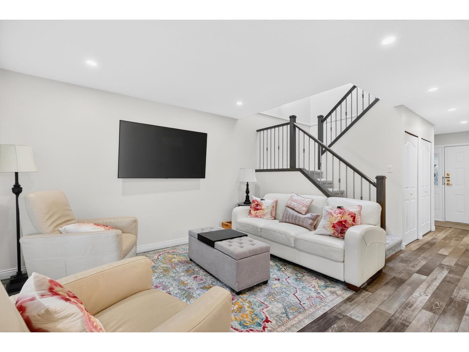 72 34959 Old Clayburn Road, Abbotsford, British Columbia  V2S 6W7 - Photo 9 - R3087124