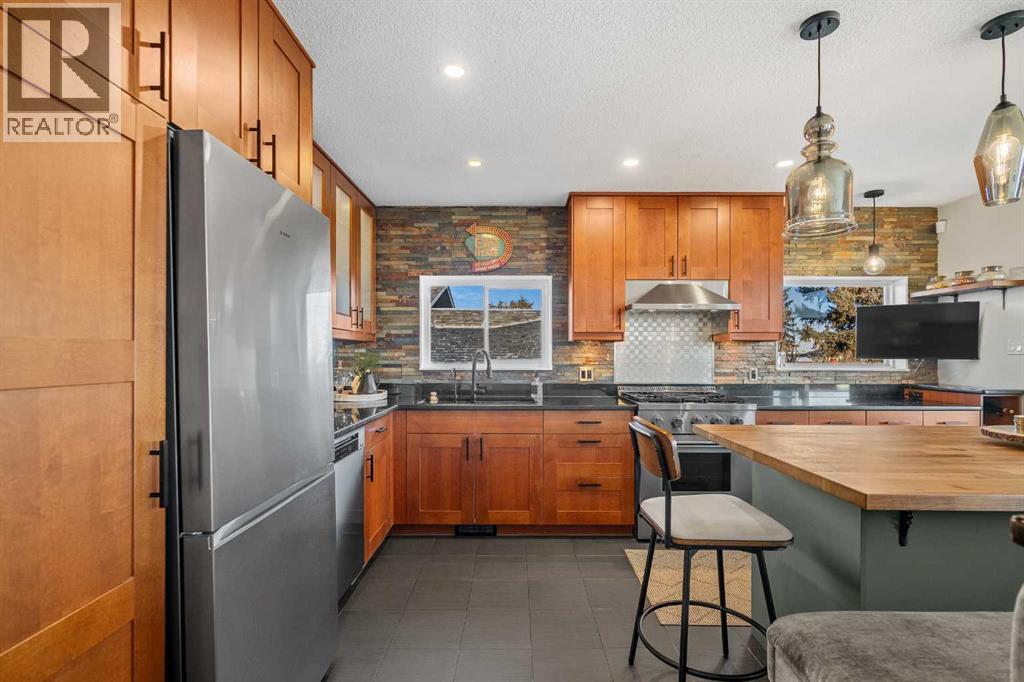 4636 Montana Drive Nw, Calgary, Alberta  T3B 1G1 - Photo 11 - A2280701