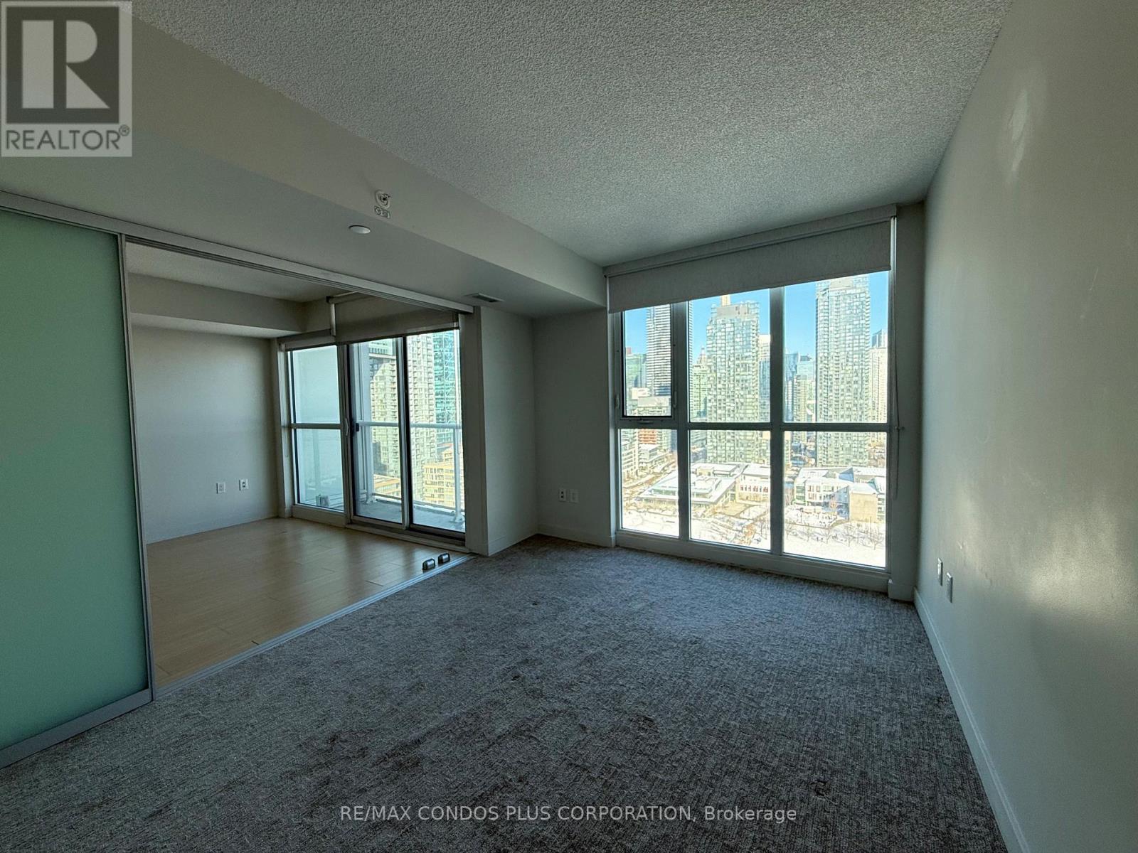 2502 - 75 Queens Wharf Road, Toronto, Ontario  M5V 0J8 - Photo 17 - C12611188