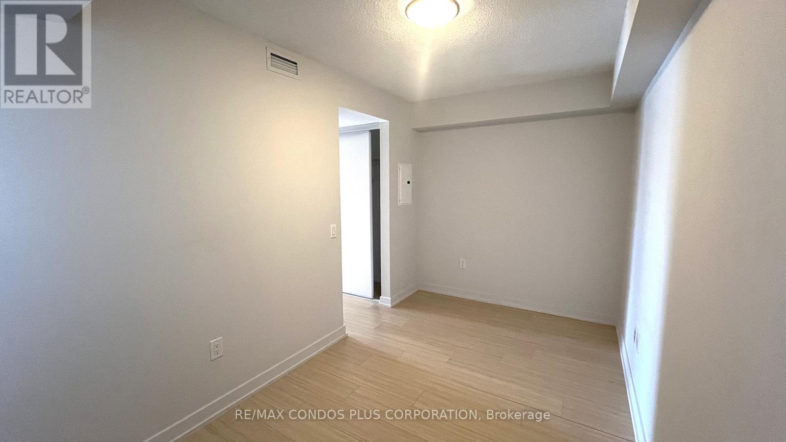 2502 - 75 Queens Wharf Road, Toronto, Ontario  M5V 0J8 - Photo 2 - C12611188