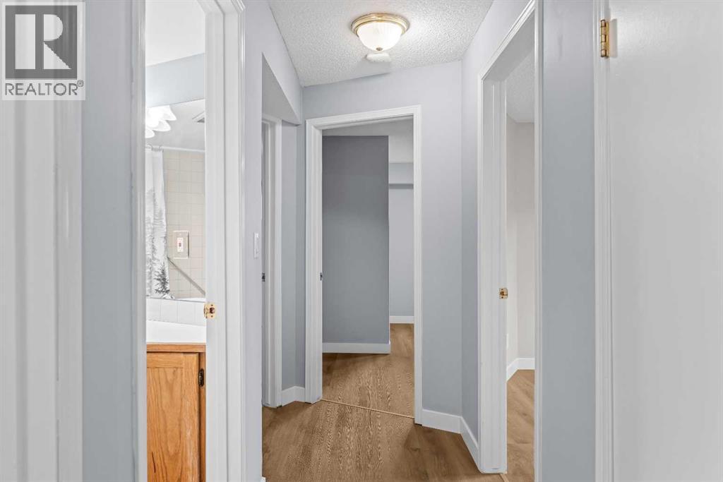 2, 532 First Street E, Cochrane, Alberta  T4C 1C5 - Photo 12 - A2271509