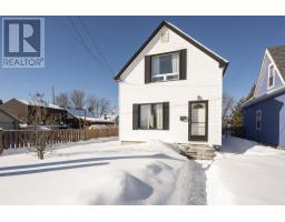12 Stokes ST, Thunder Bay, Ontario