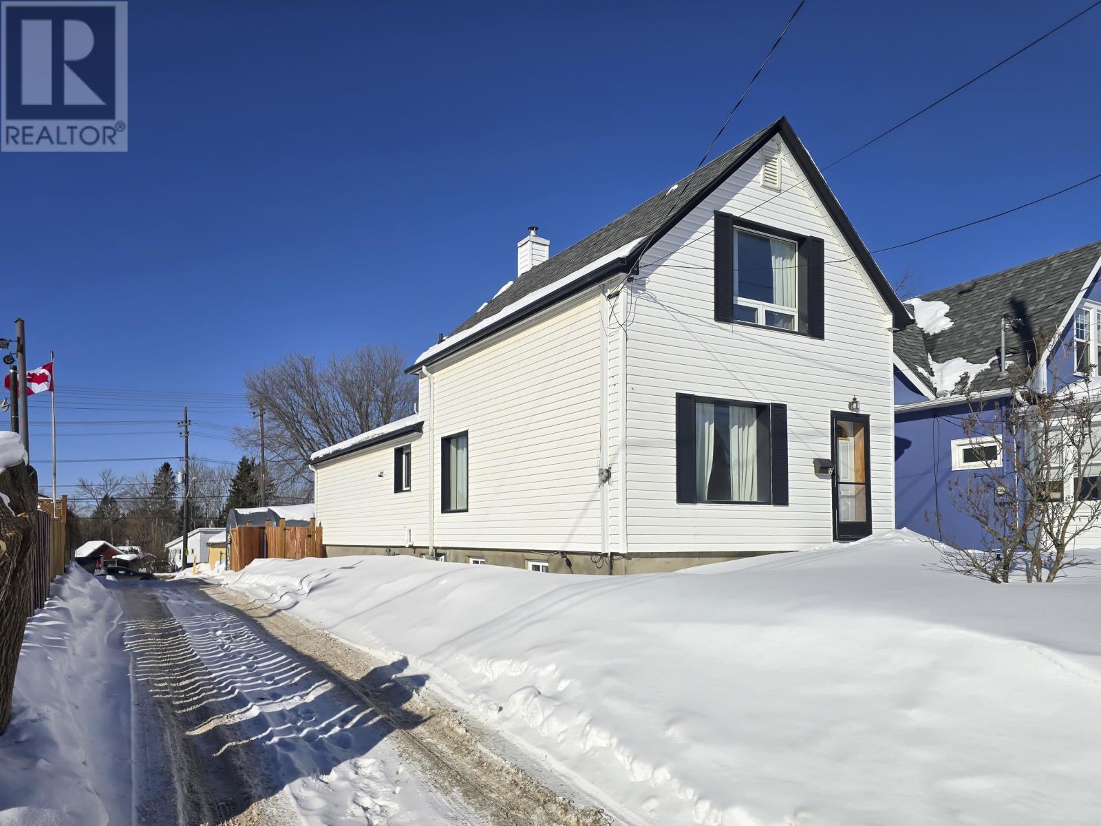 12 Stokes St, Thunder Bay, Ontario  P7A 5M5 - Photo 2 - TB2600166