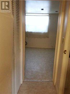 4 - 182 Ruggles Avenue, Richmond Hill, Ontario  L4C 1Y4 - Photo 2 - N12723788