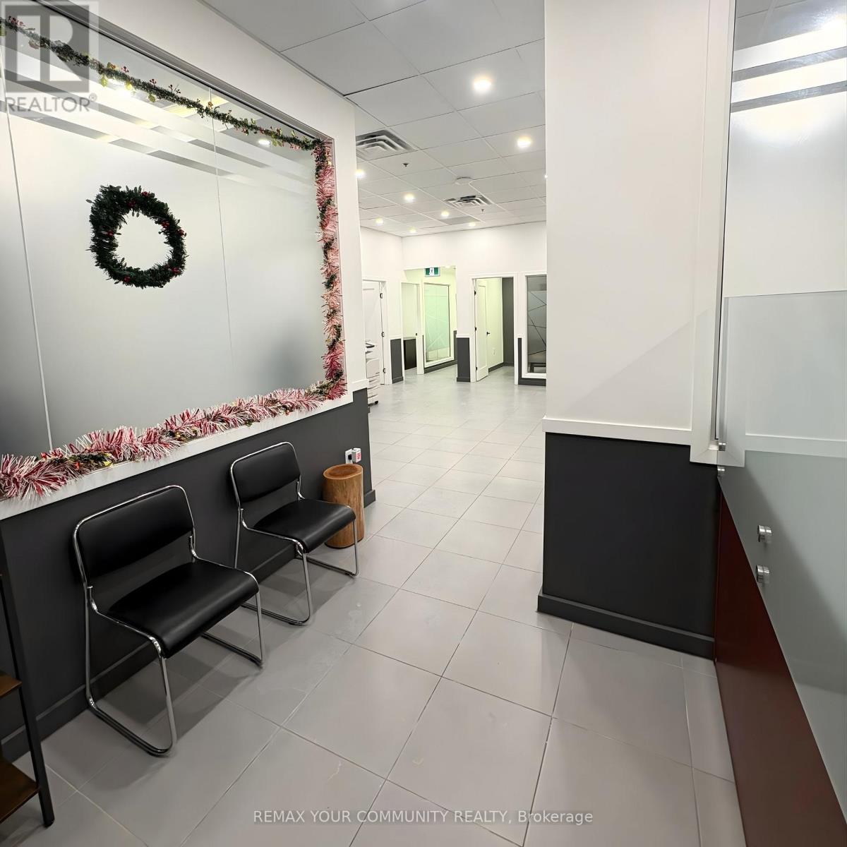 A9 - 311 Bowes Road, Vaughan, Ontario  L4K 1J1 - Photo 2 - N12759992