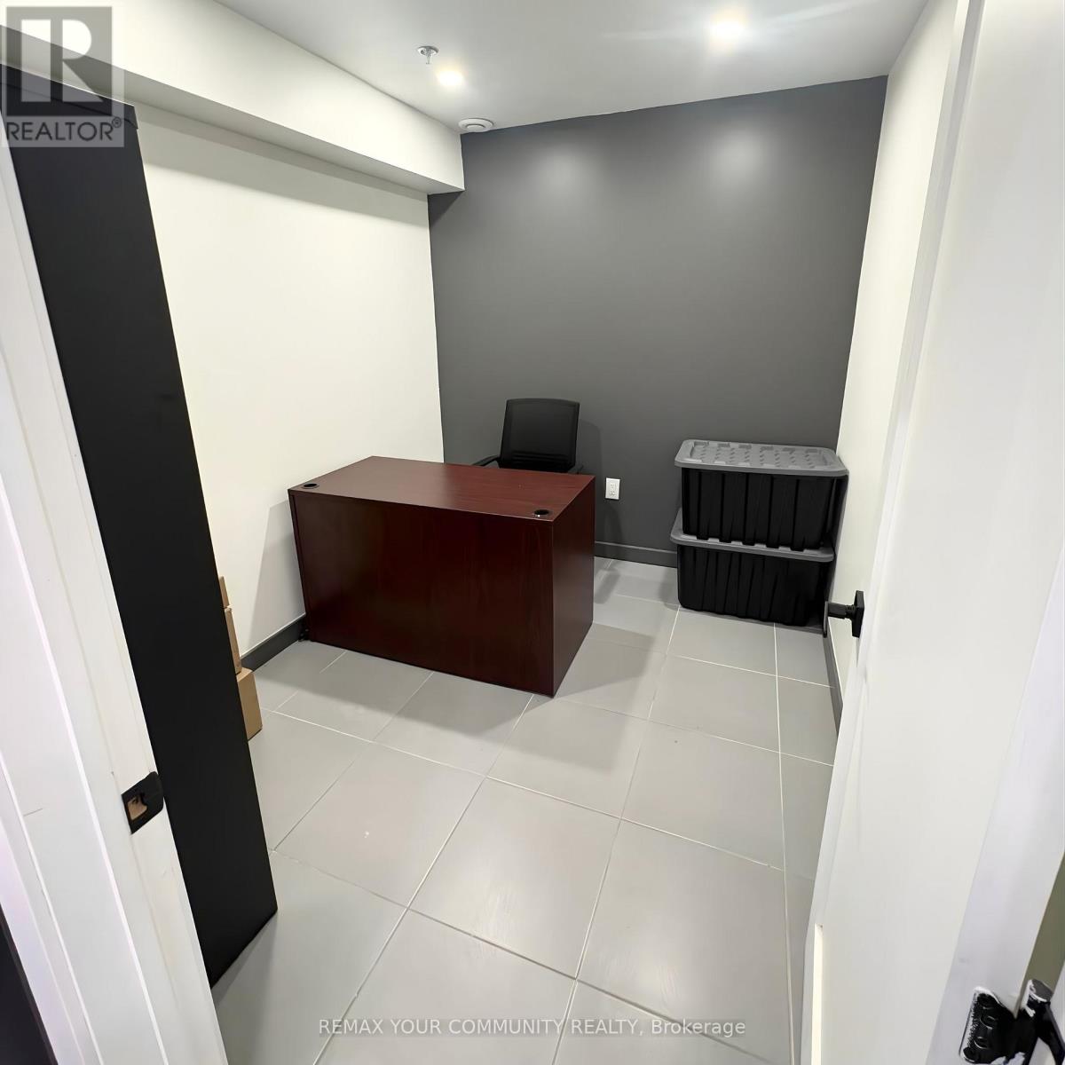 A9 - 311 Bowes Road, Vaughan, Ontario  L4K 1J1 - Photo 10 - N12759992