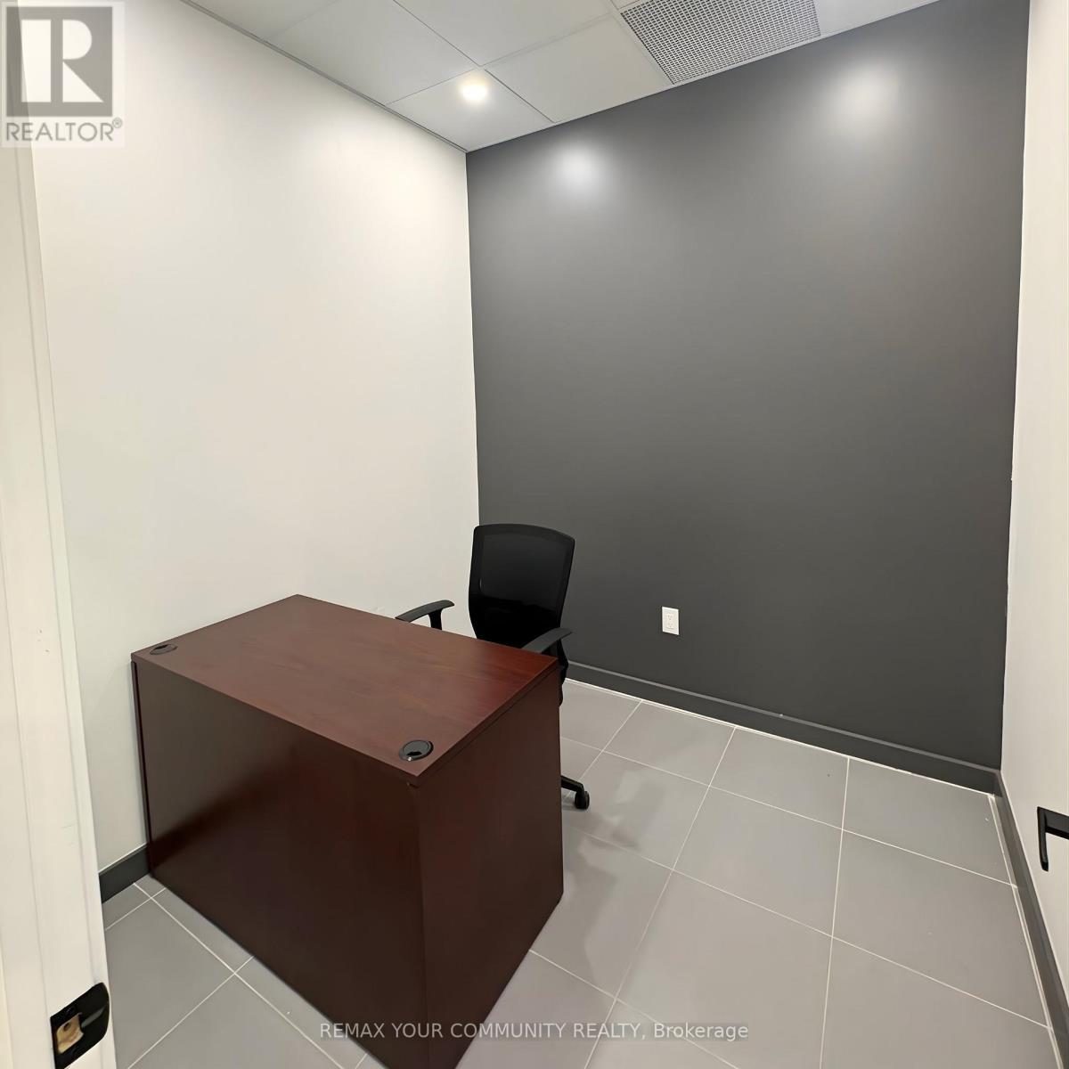 A9 - 311 Bowes Road, Vaughan, Ontario  L4K 1J1 - Photo 9 - N12759992