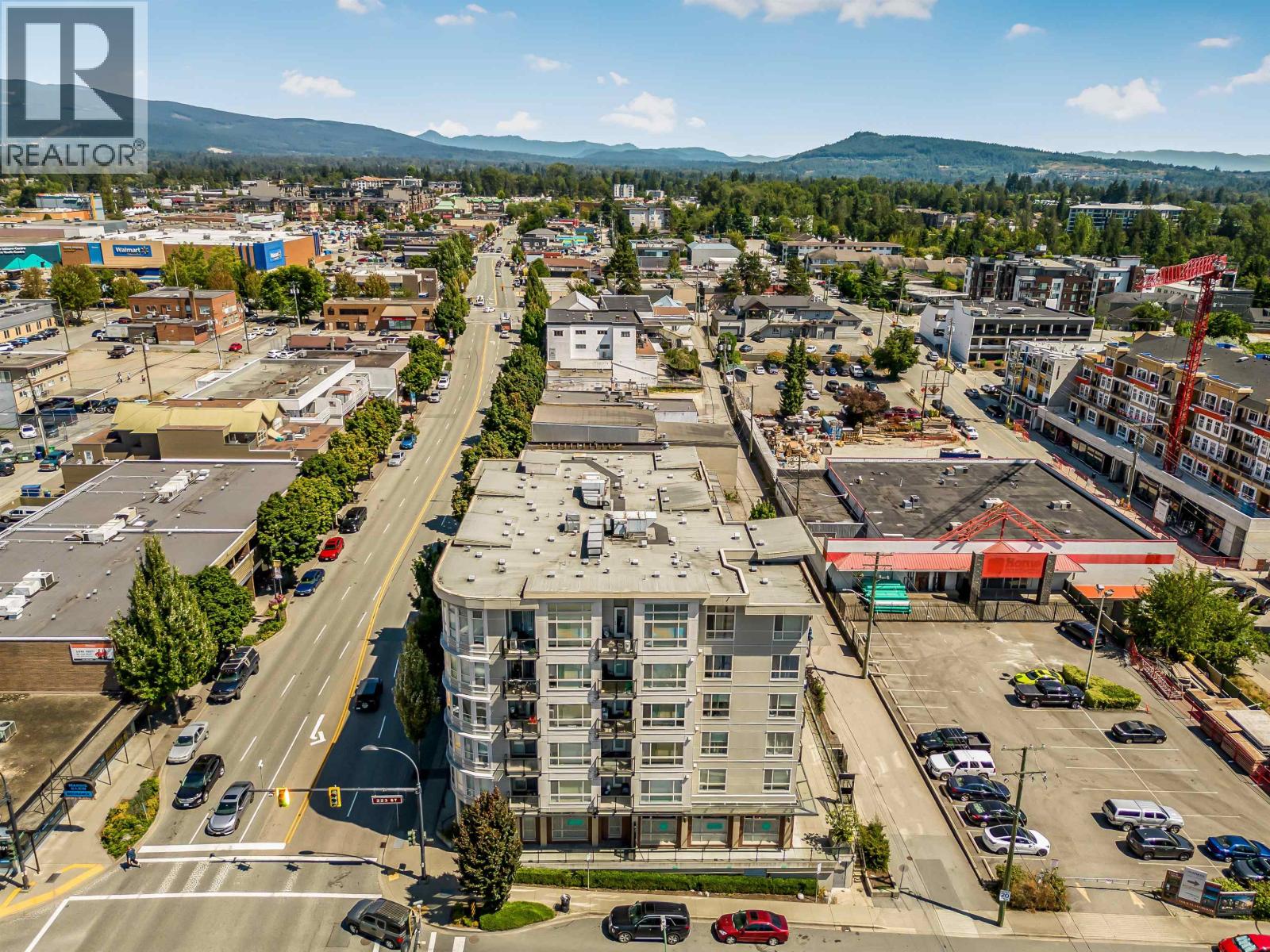 604 22318 Lougheed Highway, Maple Ridge, British Columbia  V2X 2T4 - Photo 34 - R3087116