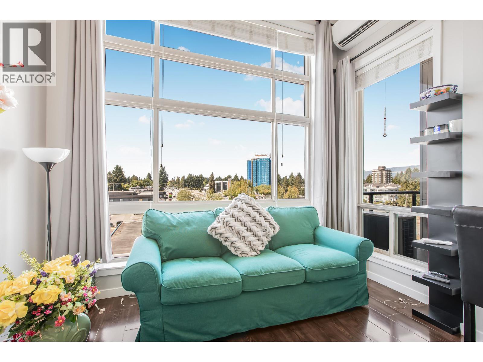 604 22318 Lougheed Highway, Maple Ridge, British Columbia  V2X 2T4 - Photo 6 - R3087116