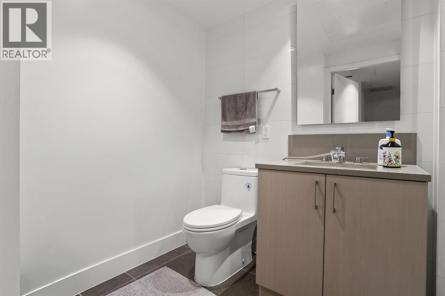 704 1675 Lions Gate Lane, North Vancouver, British Columbia  V7P 3B4 - Photo 10 - R3087135