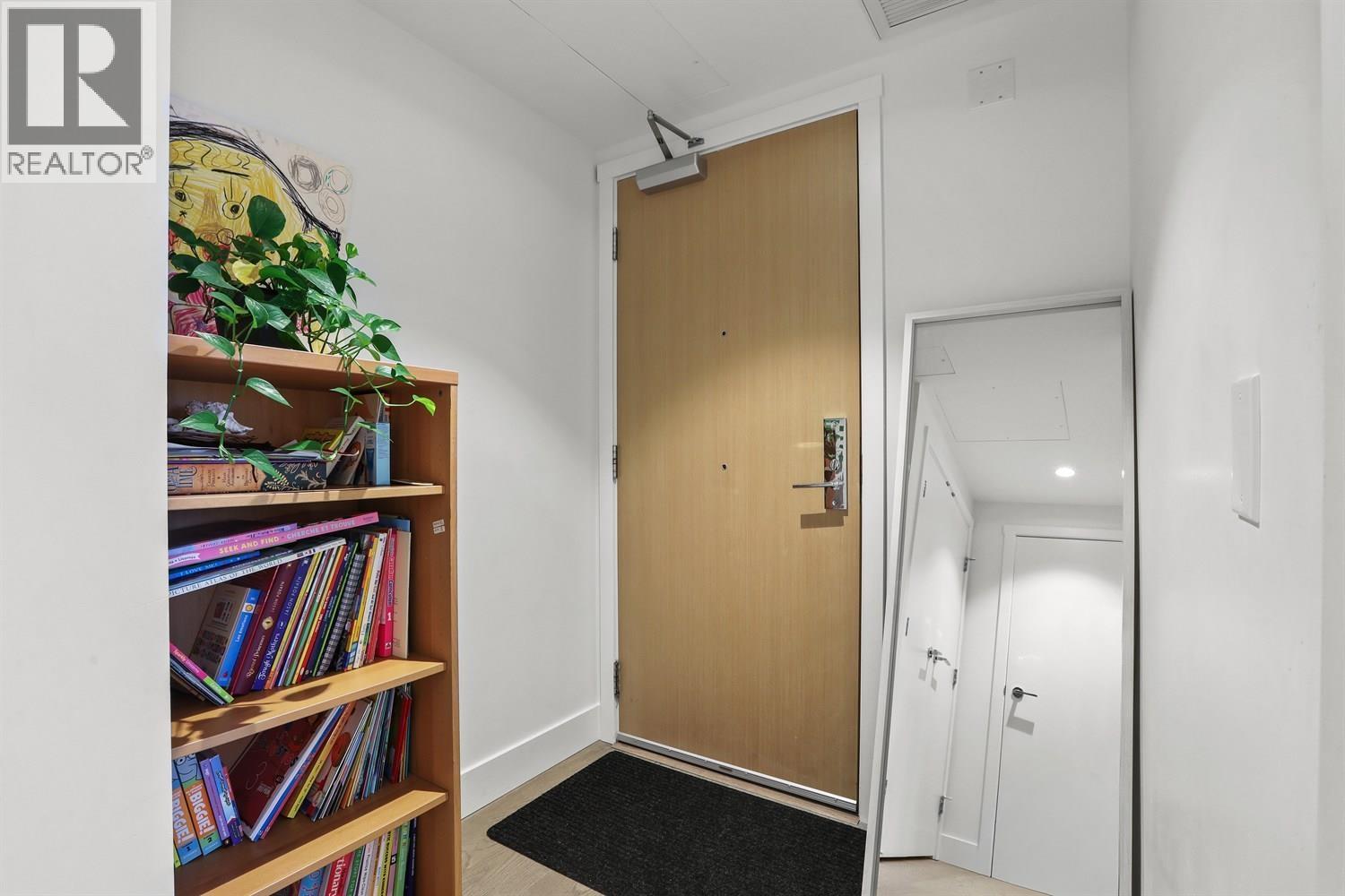 704 1675 Lions Gate Lane, North Vancouver, British Columbia  V7P 3B4 - Photo 12 - R3087135