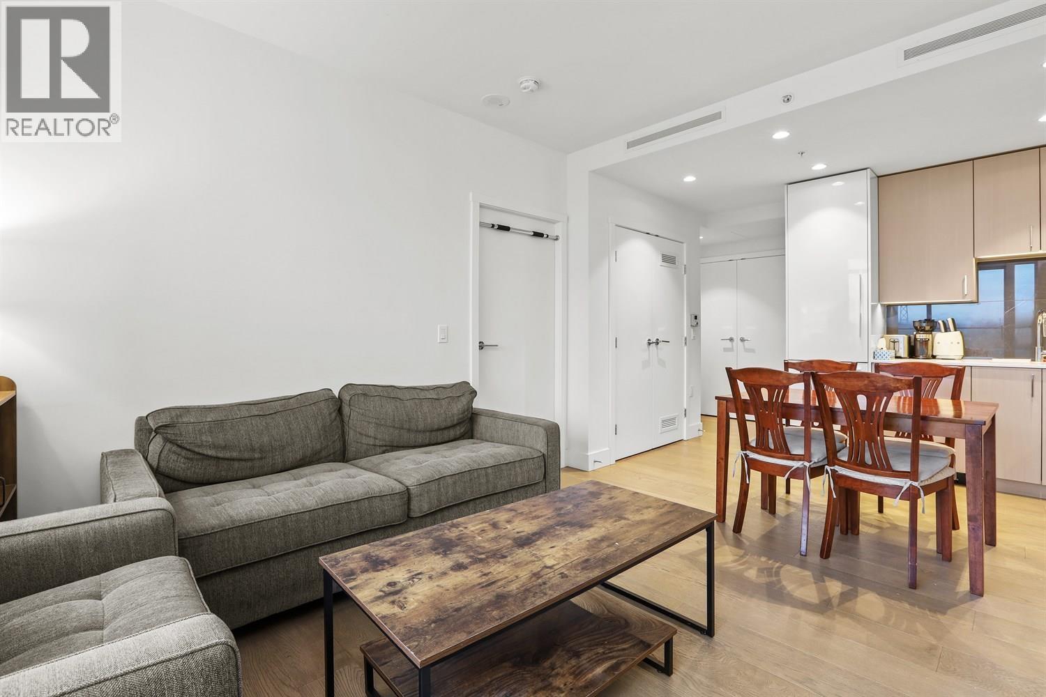 704 1675 Lions Gate Lane, North Vancouver, British Columbia  V7P 3B4 - Photo 4 - R3087135