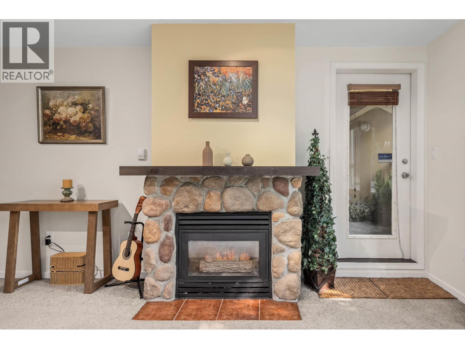 203 4314 Main Street, Whistler, British Columbia  V8E 1A8 - Photo 3 - R3087136