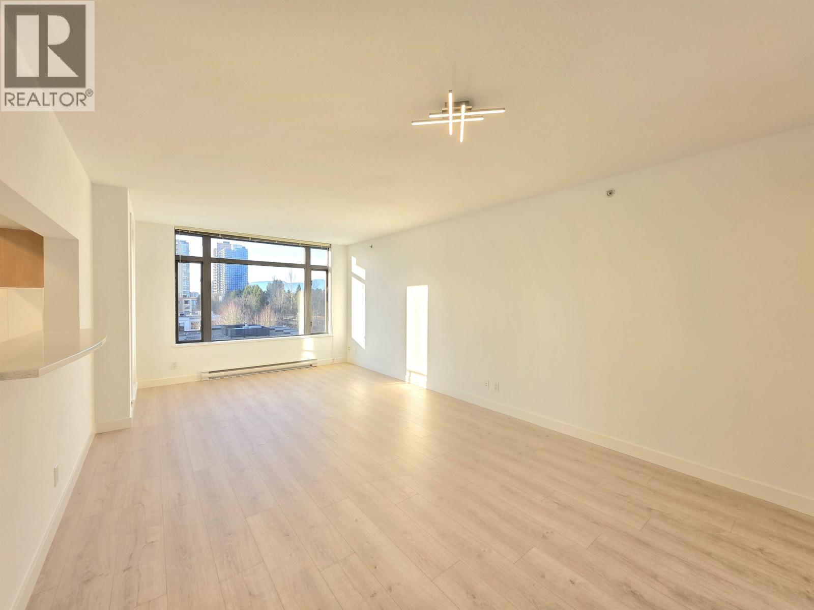 602 3660 Vanness Avenue, Vancouver, British Columbia  V5R 6H8 - Photo 3 - R3087140