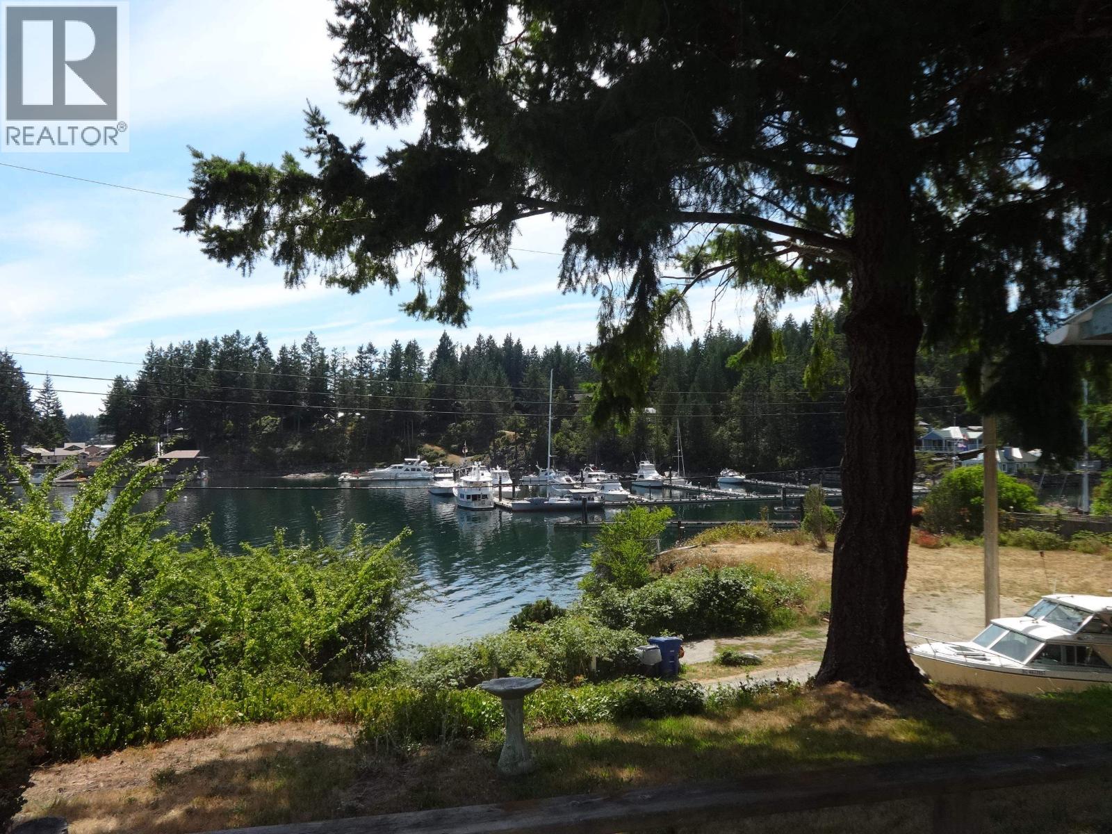 13173 Sexw'amin Street, Garden Bay, British Columbia  V0N 1S0 - Photo 7 - R3087143