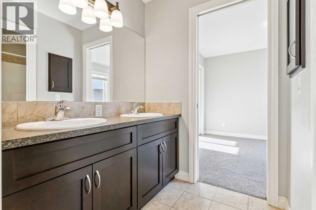 110 Heritage Place Ne, Cochrane, Alberta  T4C 0E2 - Photo 26 - A2272509