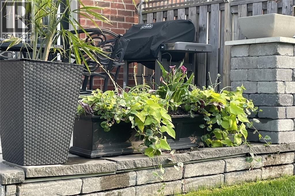 53 Redfern Avenue Unit# 29, Hamilton, Ontario  L9C 0E2 - Photo 46 - 40801629