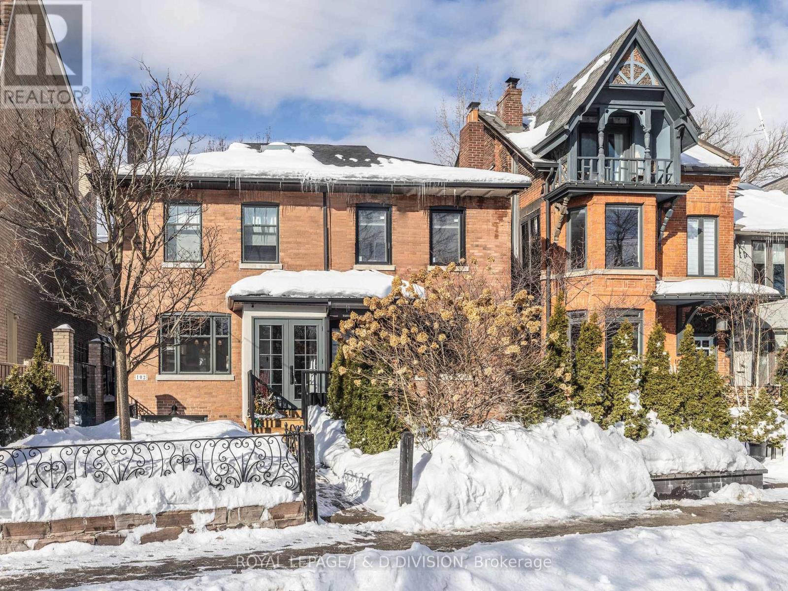 102 SHAFTESBURY AVENUE, Toronto, Ontario