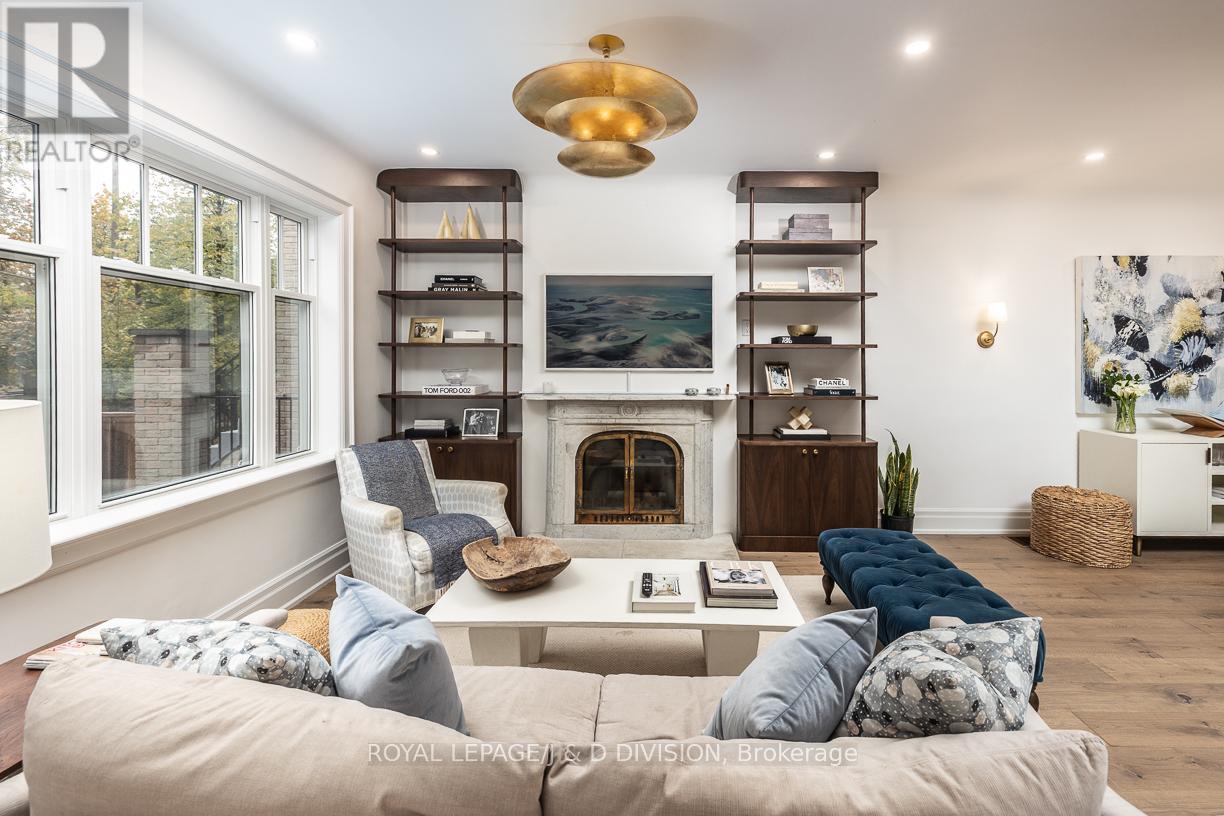 102 Shaftesbury Avenue, Toronto, Ontario  M4T 1A5 - Photo 5 - C12763664