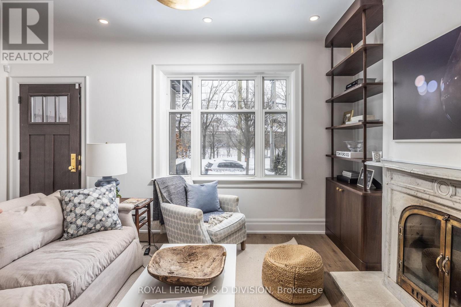 102 Shaftesbury Avenue, Toronto, Ontario  M4T 1A5 - Photo 7 - C12763664