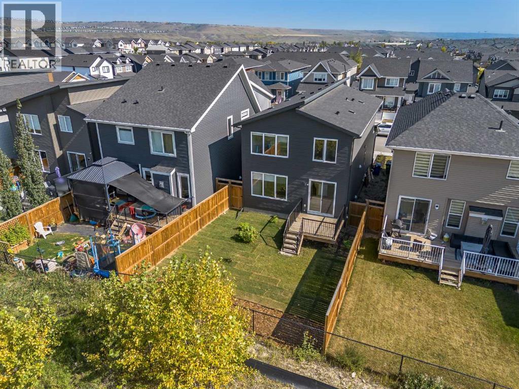 28 Willow Street, Cochrane, Alberta  T4C 2V3 - Photo 40 - A2277354