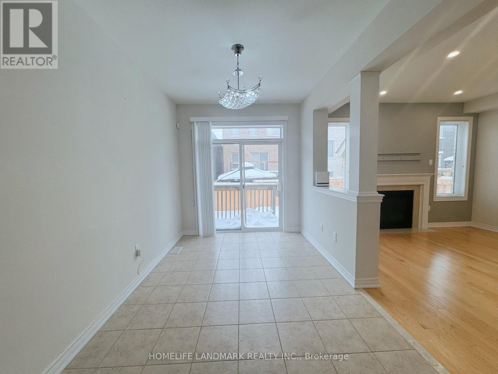 36 Applegate Drive, East Gwillimbury, Ontario  L9N 0R2 - Photo 5 - N12763626