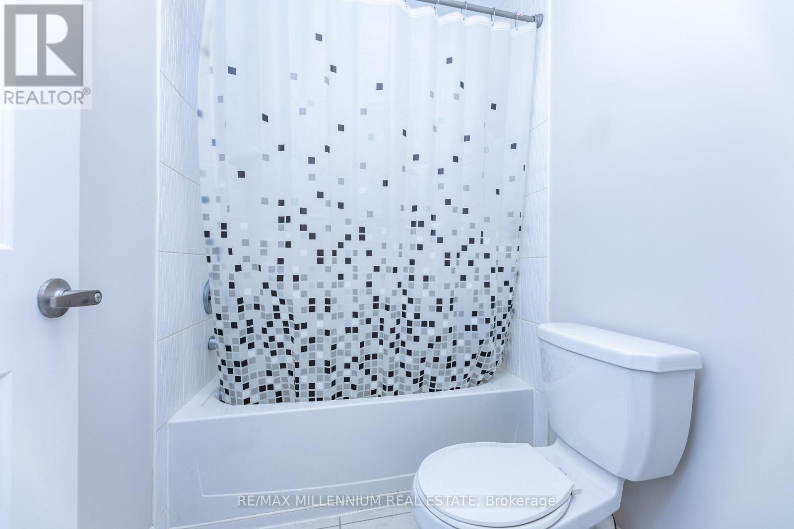 40 Frederick Pearson Street, East Gwillimbury, Ontario  L9N 0R8 - Photo 27 - N12763670