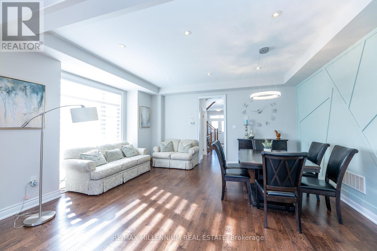 40 Frederick Pearson Street, East Gwillimbury, Ontario  L9N 0R8 - Photo 9 - N12763670