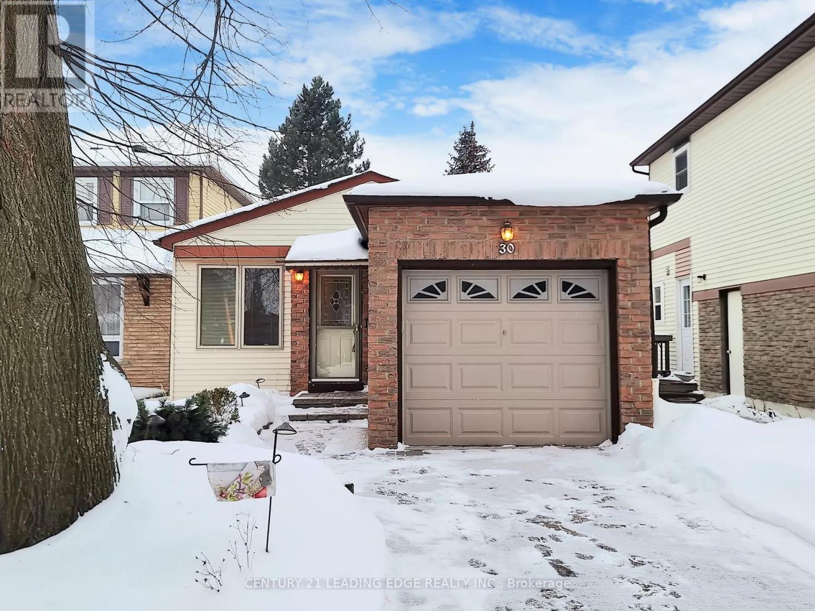 30 Madsen Crescent, Markham, Ontario  L3R 4P3 - Photo 2 - N12763708