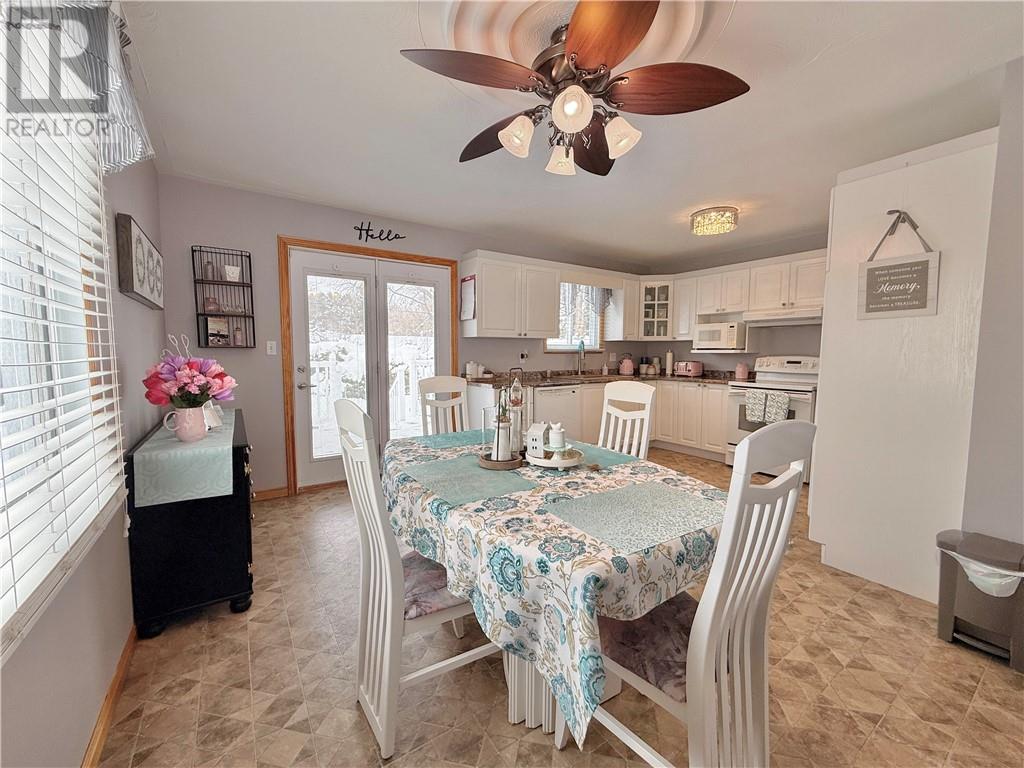 3149 Marie Avenue, Val Caron, Ontario  P3N 1B8 - Photo 6 - 2126269