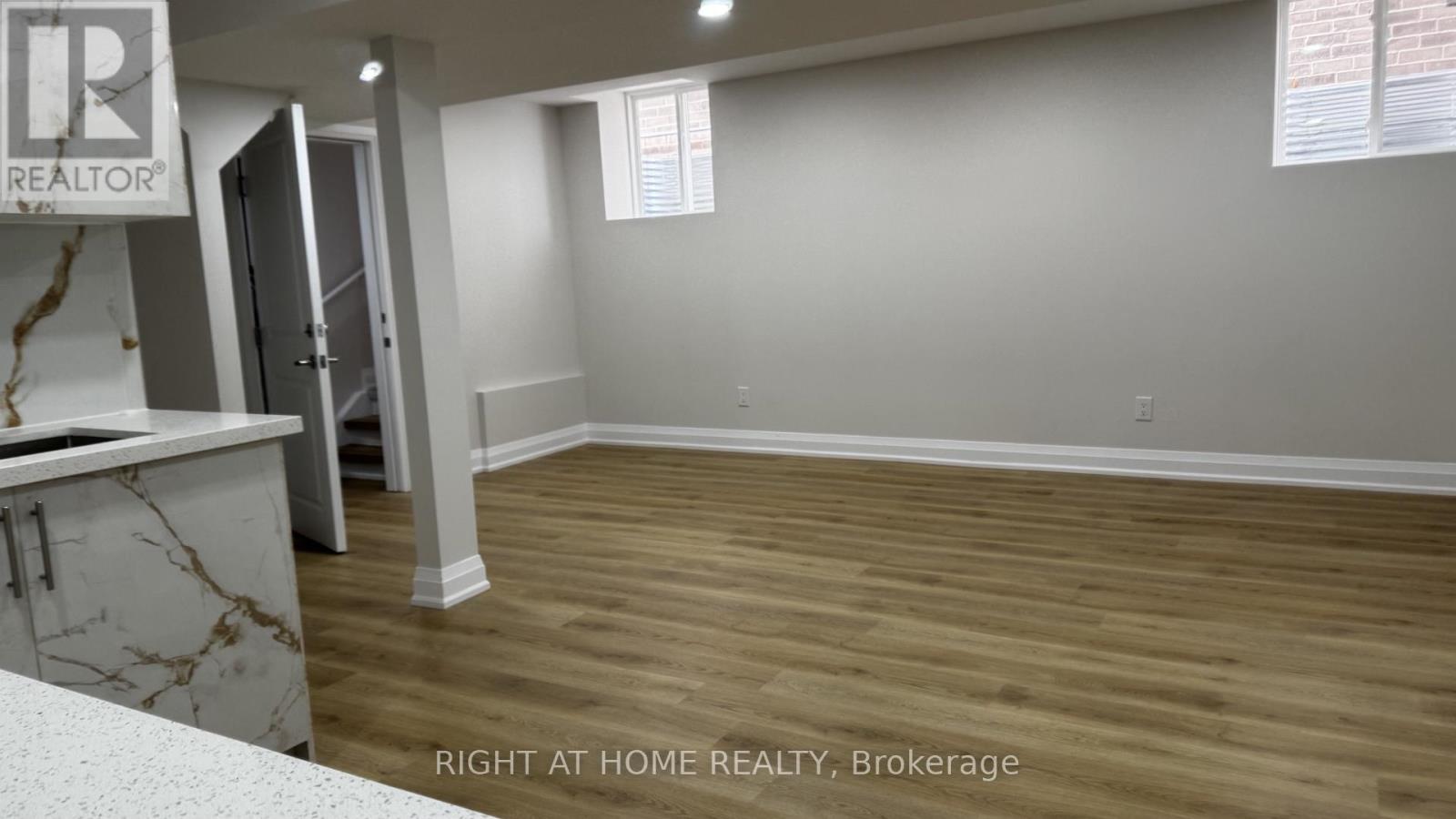 15 Perdita Road, Brampton, Ontario  L6Y 0C3 - Photo 5 - W12763644