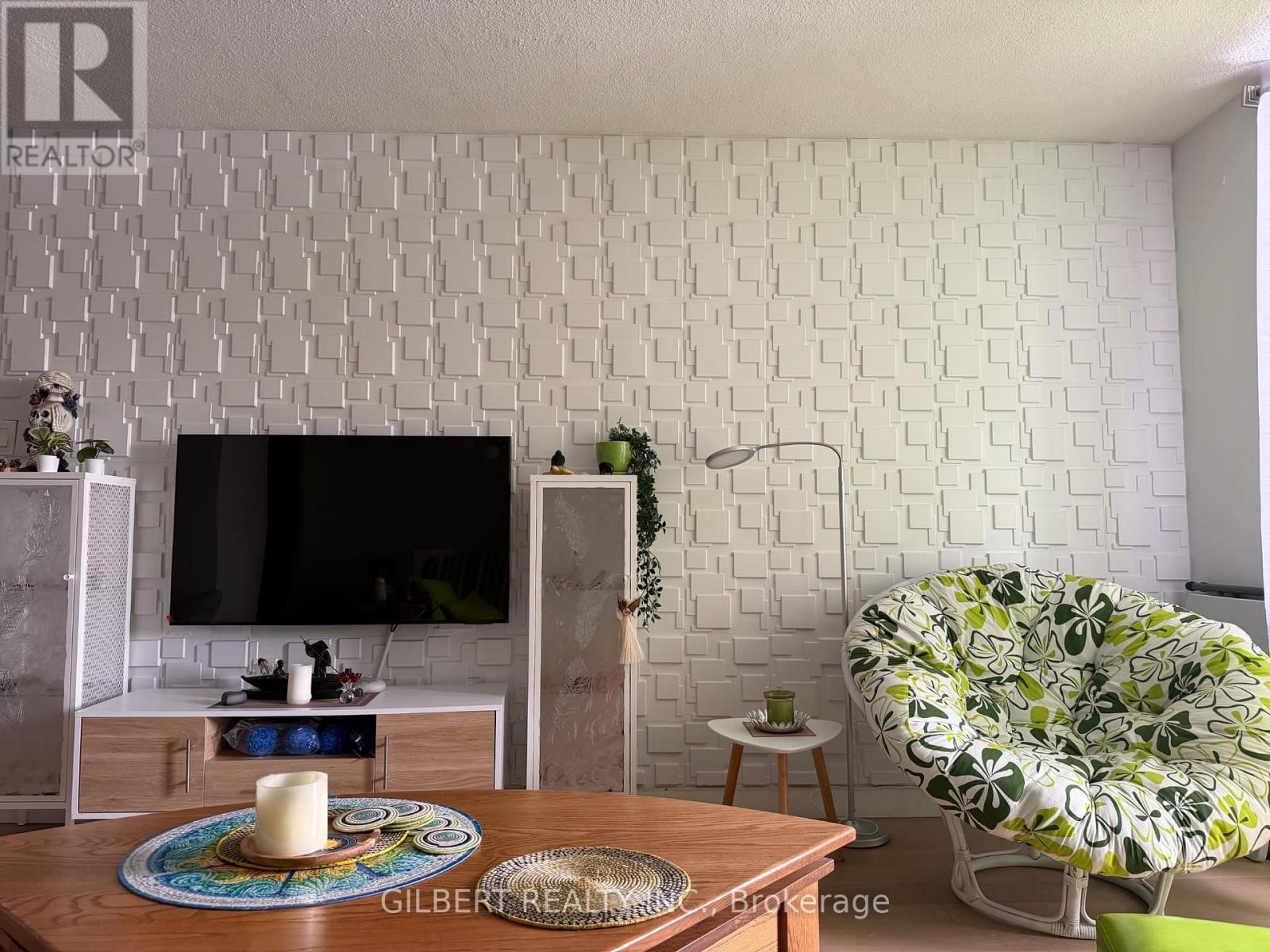 201 - 362 THE EAST MALL, Toronto, Ontario