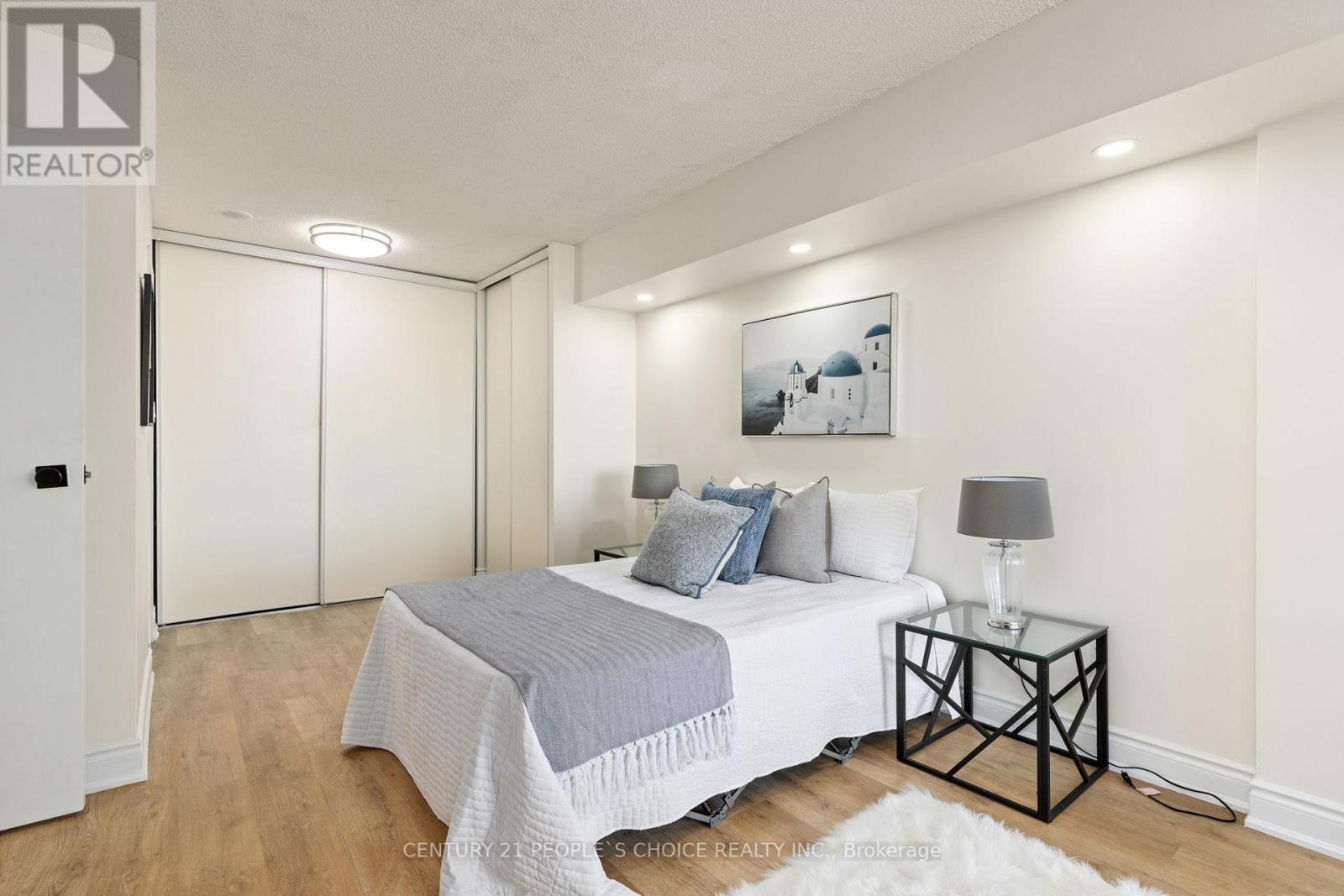 1605 - 3 Rowntree Road, Toronto, Ontario  M9V 5G8 - Photo 21 - W12763706