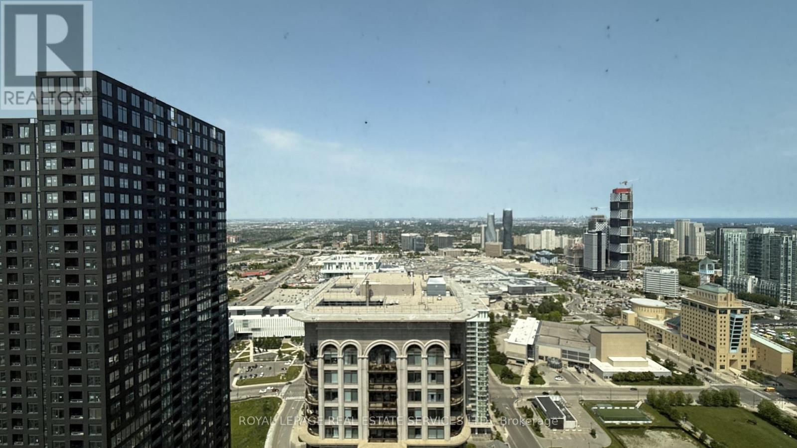 3811 - 430 Square One Drive, Mississauga, Ontario  L5B 0L6 - Photo 4 - W12763730