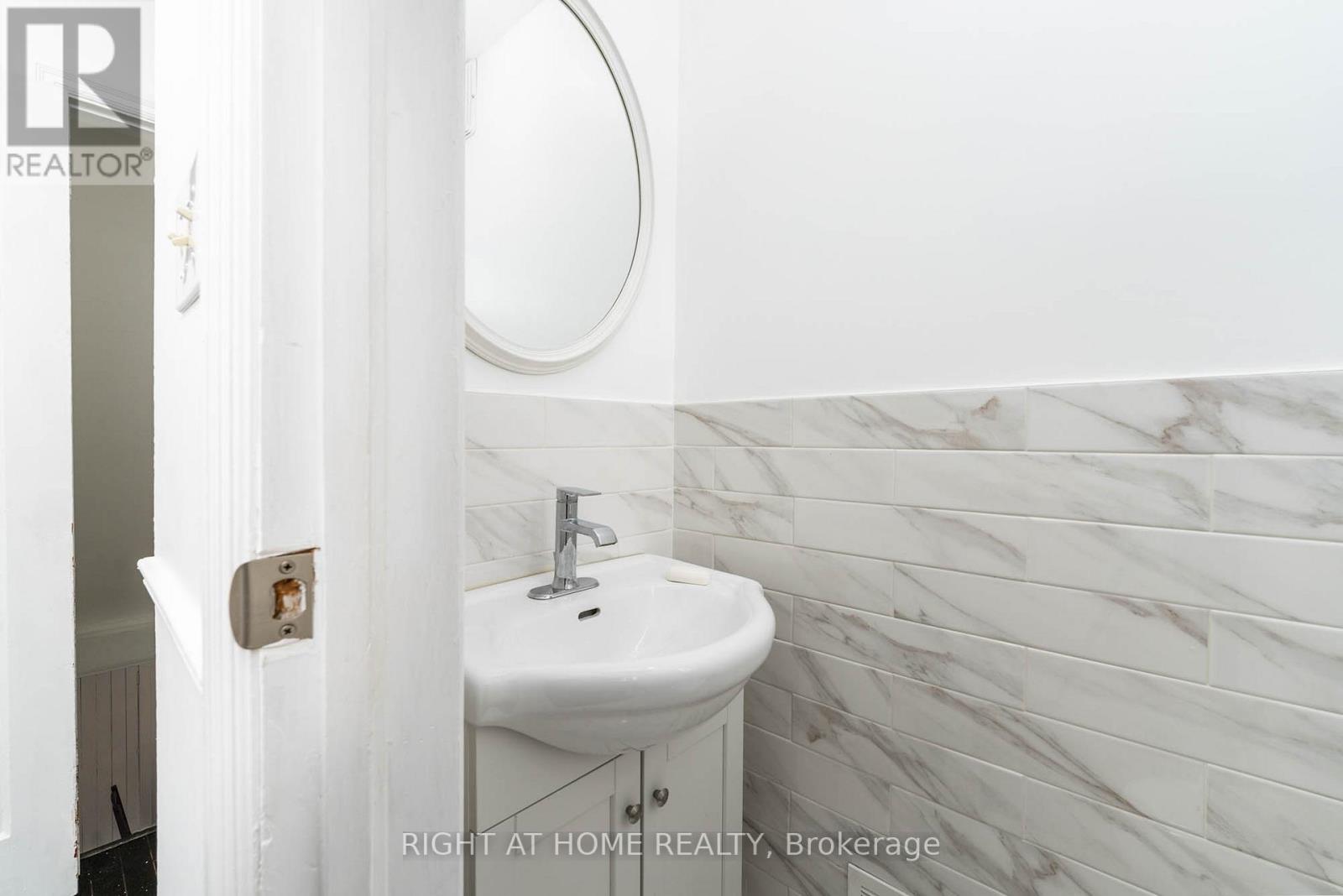 105 Glenridge Avenue, St. Catharines, Ontario  L2R 4X5 - Photo 31 - X12763720