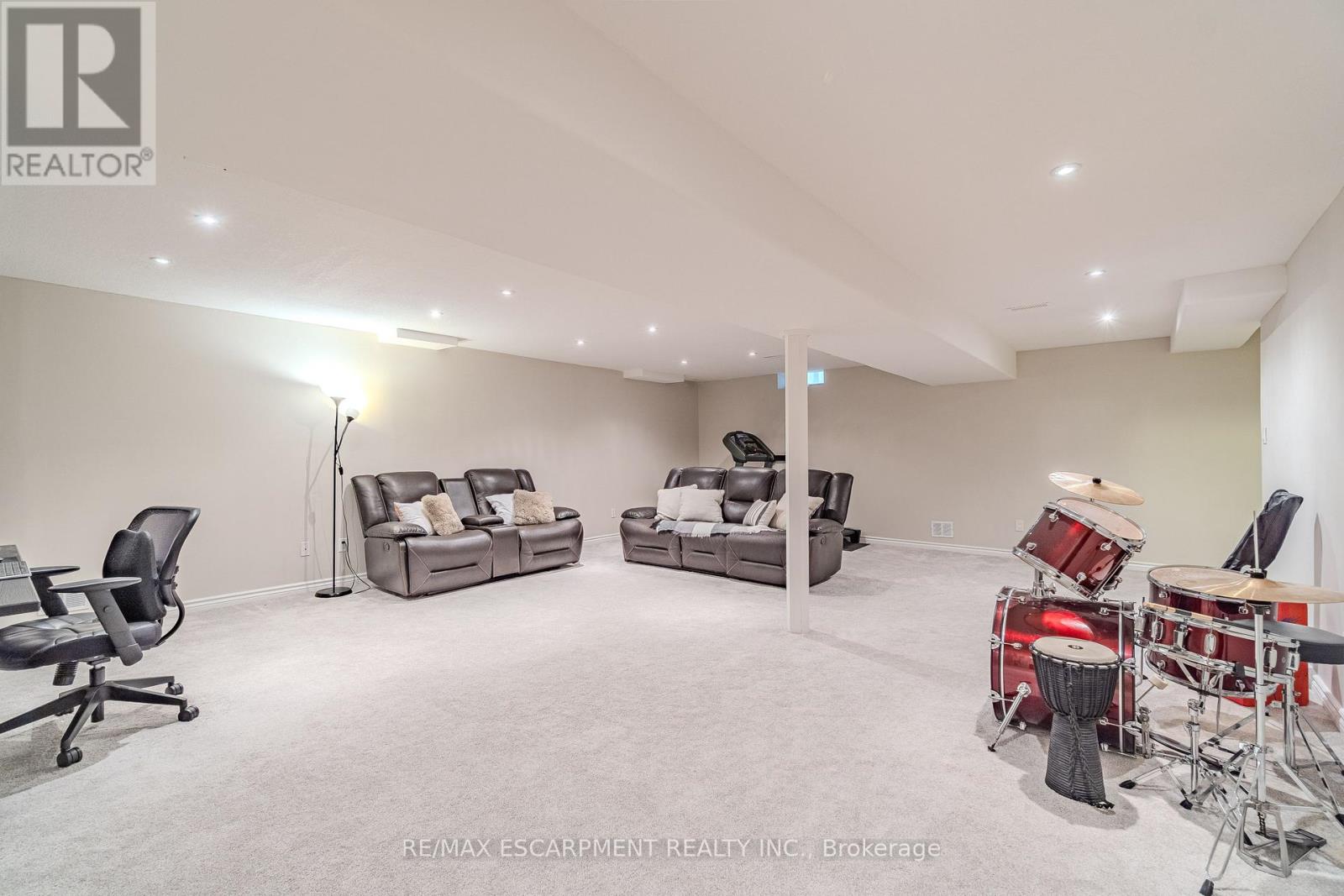 11 Irongate Drive, Brant, Ontario  N3L 4G4 - Photo 17 - X12763726