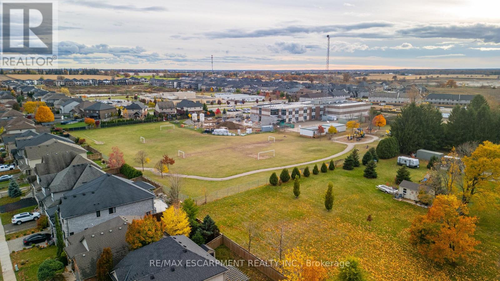 11 Irongate Drive, Brant, Ontario  N3L 4G4 - Photo 24 - X12763726