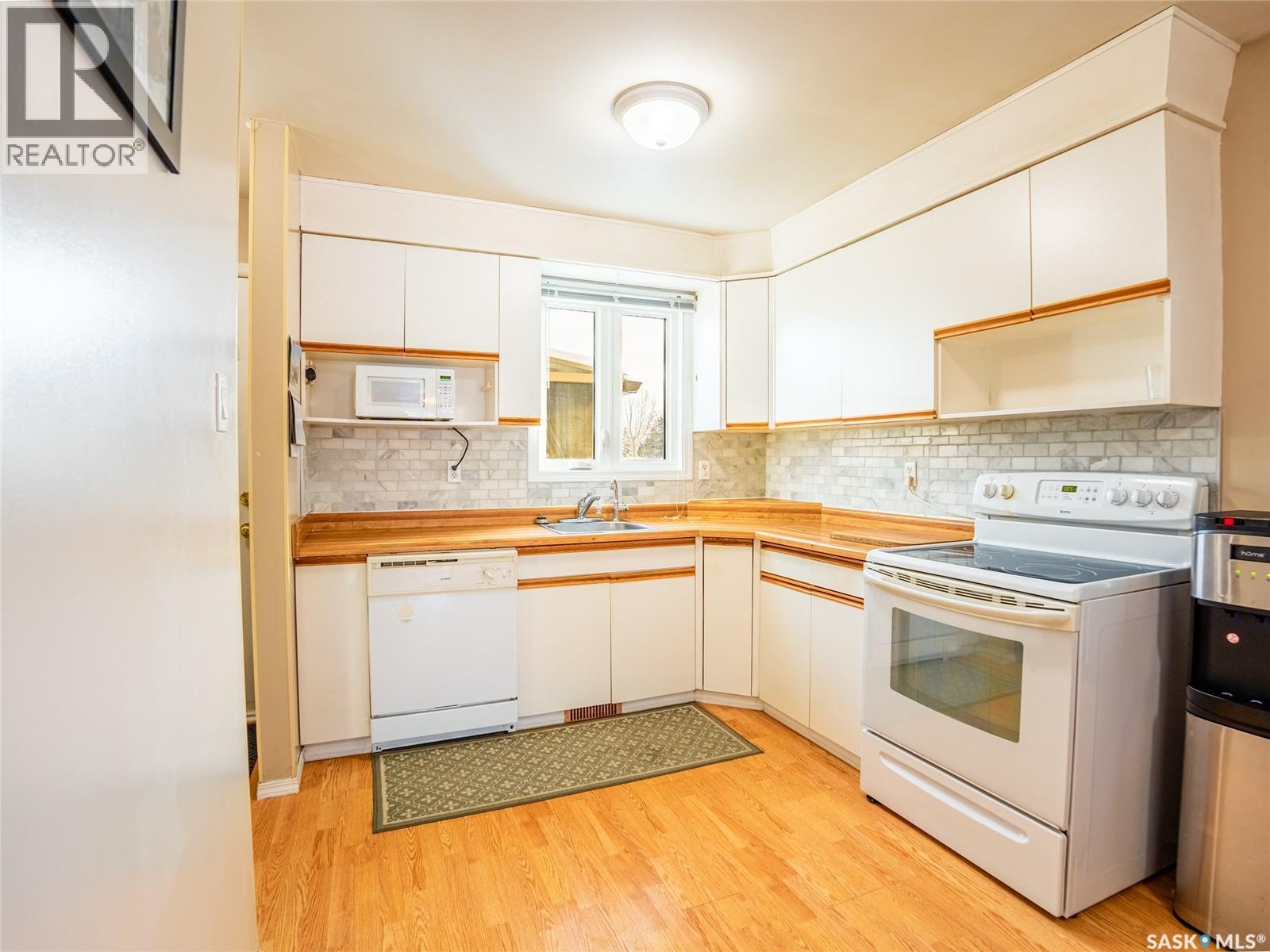 318 Forsyth Crescent, Regina, Saskatchewan  S4R 5L5 - Photo 7 - SK027936