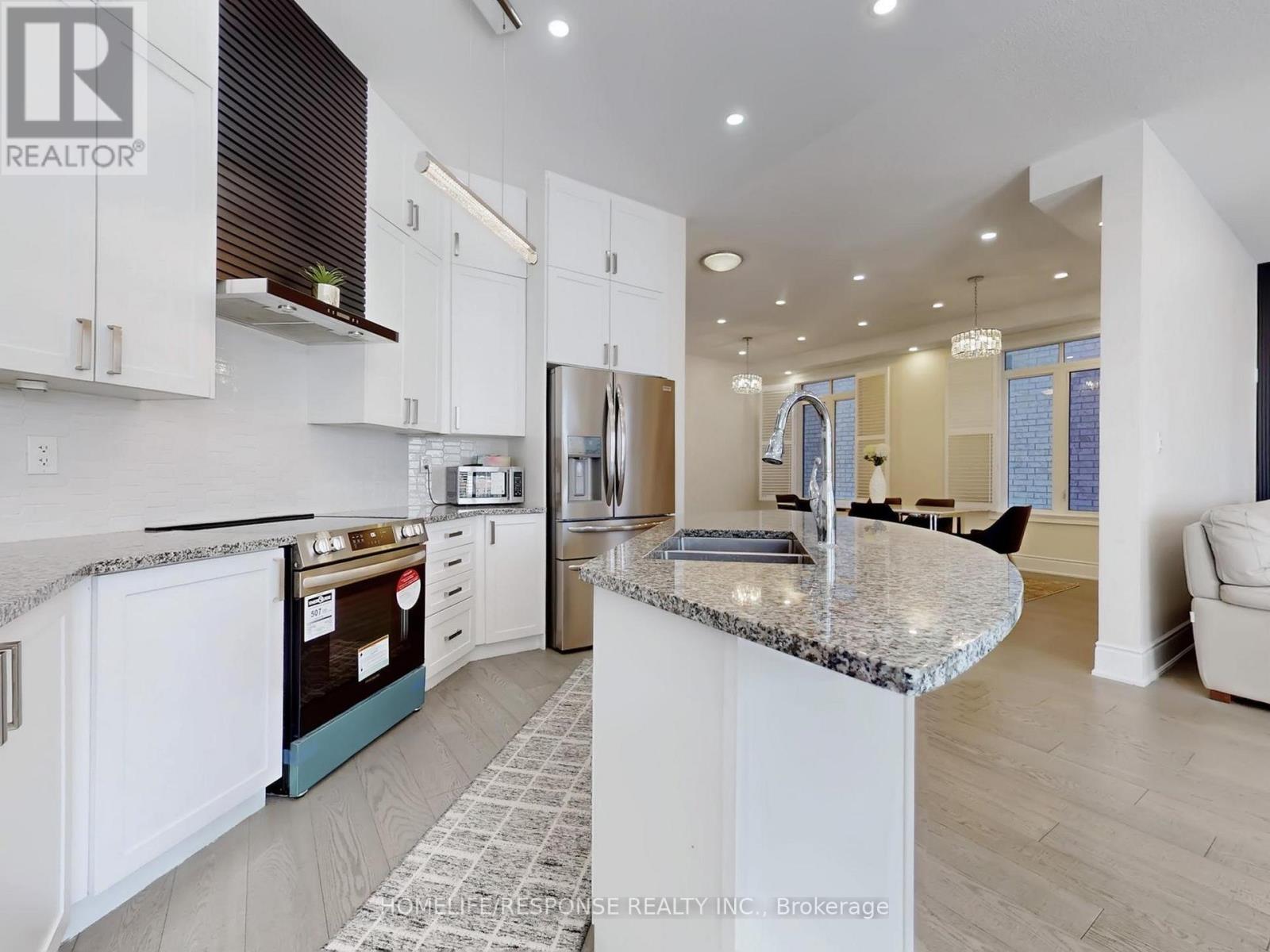 141 Auckland Drive, Whitby, Ontario  L1P 0J2 - Photo 12 - E12763480