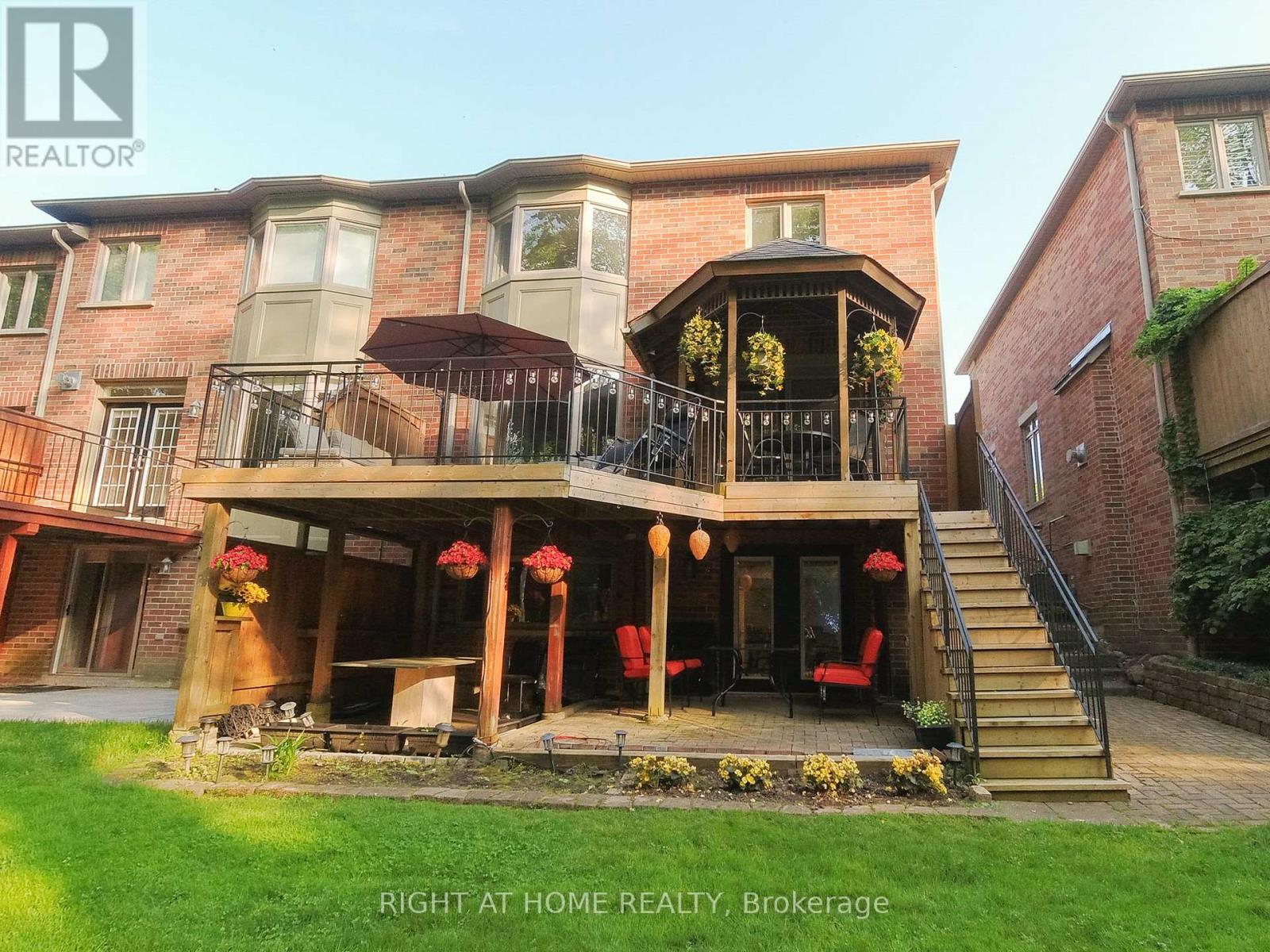 95 Westbury Court, Richmond Hill, Ontario  L4S 2L3 - Photo 43 - N12746388