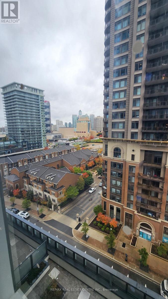 908 - 395 Square One Drive, Mississauga, Ontario  L5B 0P6 - Photo 14 - W12500292