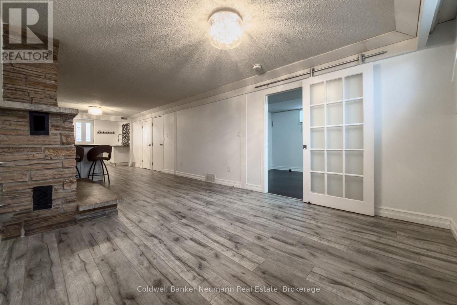 Lower - 92 Brant Avenue, Guelph (Victoria North), Ontario  N1E 1G3 - Photo 6 - X12763882