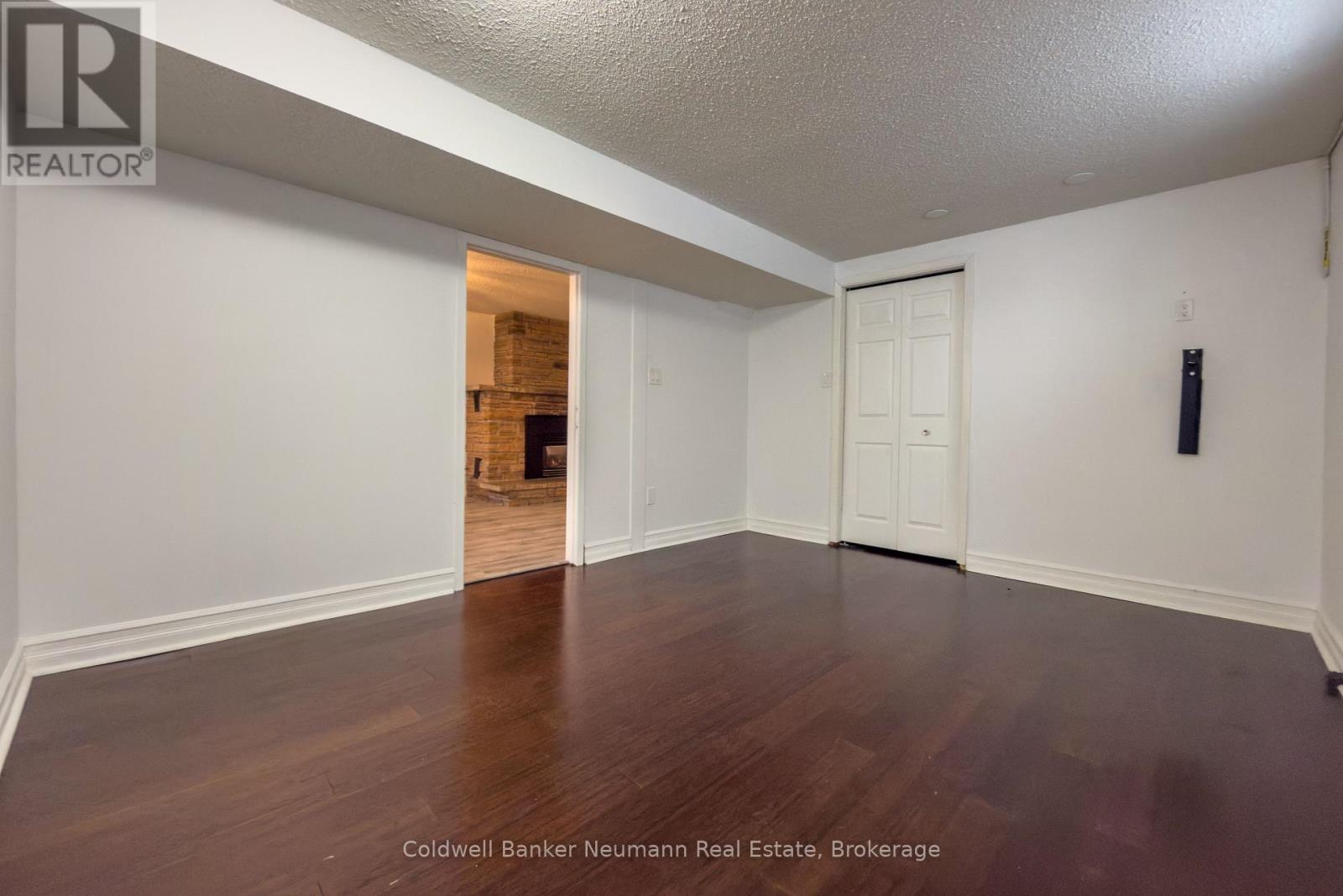 Lower - 92 Brant Avenue, Guelph (Victoria North), Ontario  N1E 1G3 - Photo 7 - X12763882