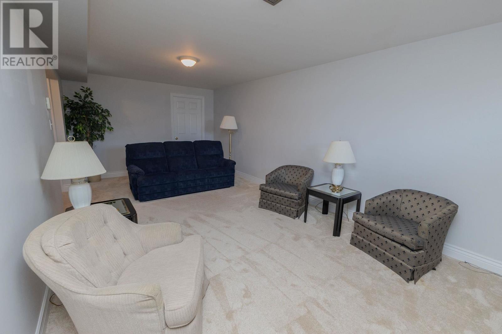 933 Lake St, Sault Ste. Marie, Ontario  P6B 6K4 - Photo 37 - SM253143